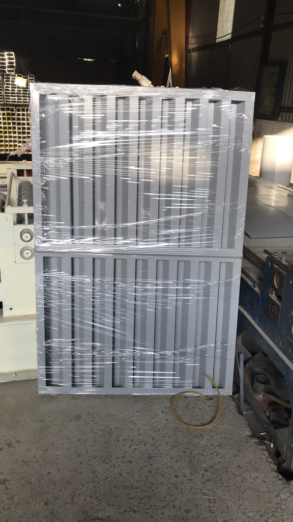 LAM GIÓ CỬA CHỚP