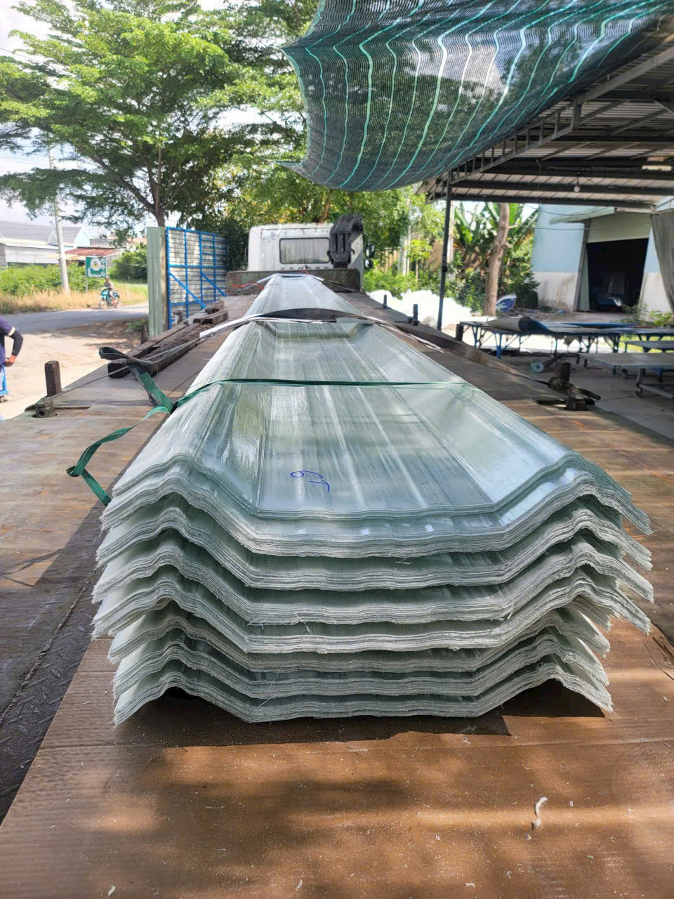 Tôn nhựa lấy sáng Seamlock