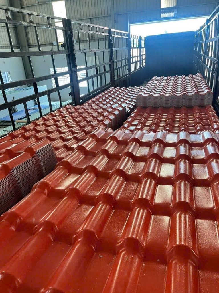  Lưu Ý Khi Chọn Mua Và Thi Công Tôn Nhựa Giả Ngói