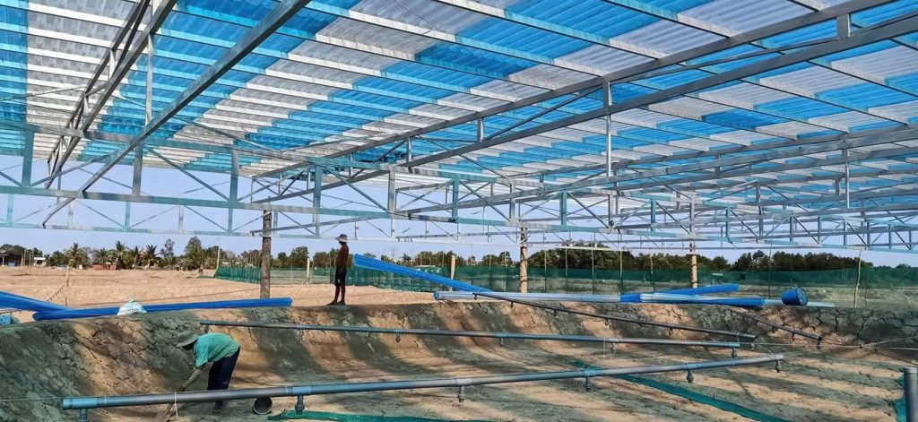 GIÁ TÔN NHỰA LẤY SÁNG COMPOSITE MỚI NHẤT 2026 – GIẢI PHÁP CHIẾU SÁNG HIỆU QUẢ 5 Ứng Dụng Thực Tế Của Tôn Nhựa Lấy Sáng Composite