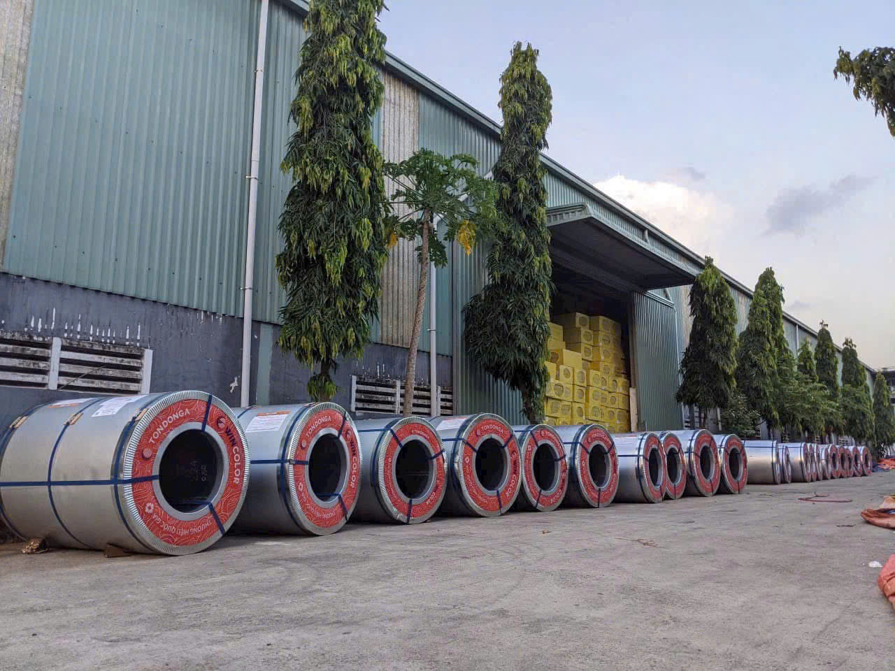 Giá Tôn Mạ Kẽm Đông Á Tại Cập Nhật TP.HCM - Ưu Đãi Ck-5% 1 Giá Tôn mạ kẽm Đông Á có gì mới