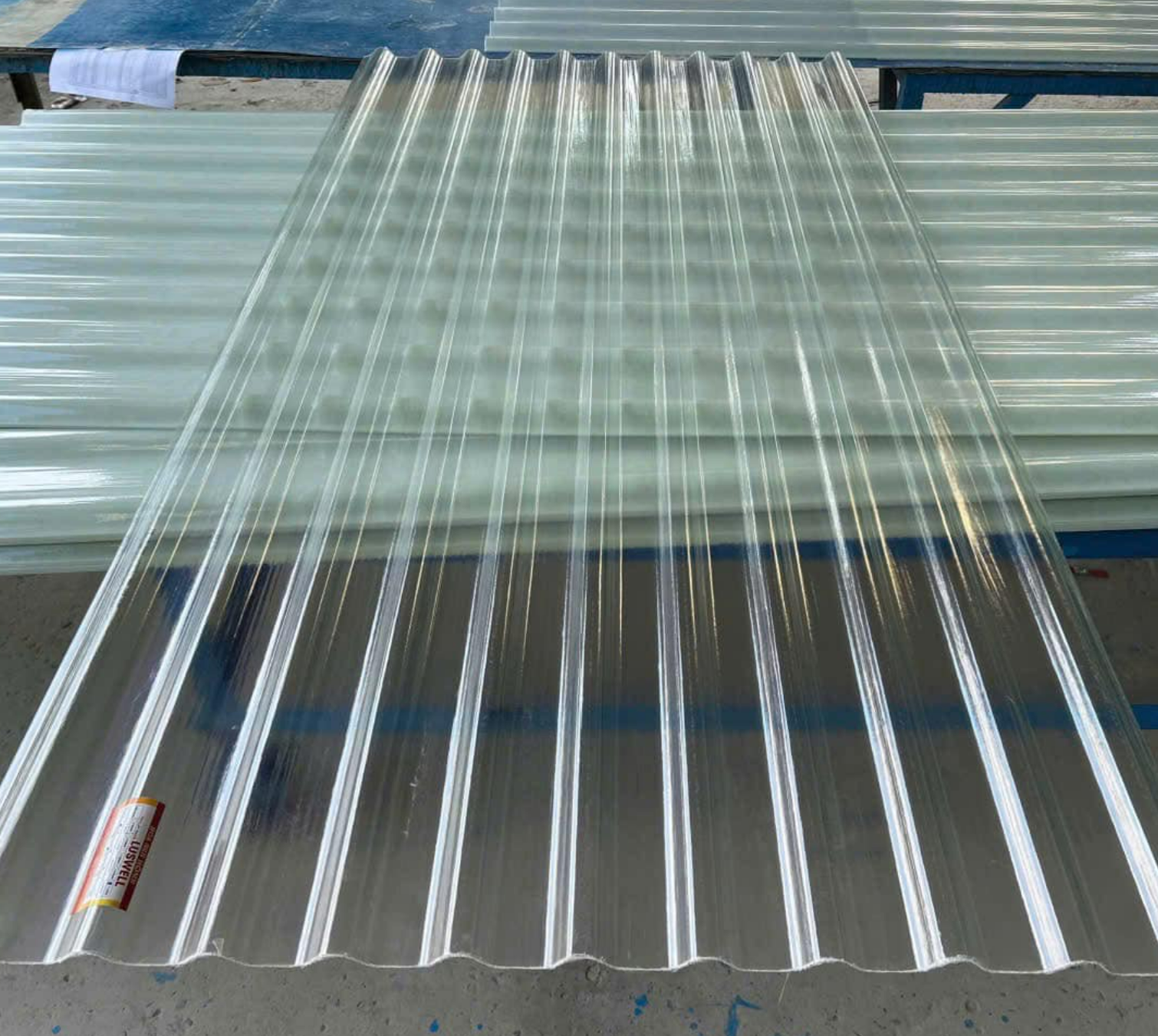 Tôn nhựa lấy sáng Hoa Sen