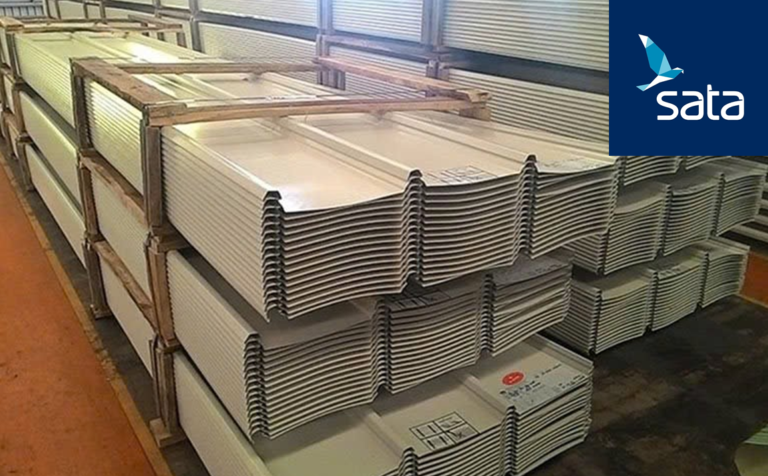 Tôn Cliplock 4 Sóng - Độ Bền Cao, Thẩm Mỹ, Dễ Thi Công 1 Tôn Cliplock 4 Sóng