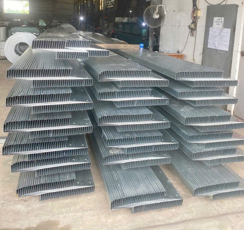 Giá Xà Gồ Z Mạ Kẽm Cập Nhật 2025 – Ưu Đãi CK-5% Tại SATA 1 Giá xà gồ Z mạ kẽm