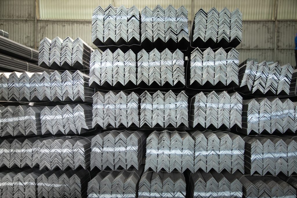 Tìm hiểu về các quy cách của Thép V mạ kẽm