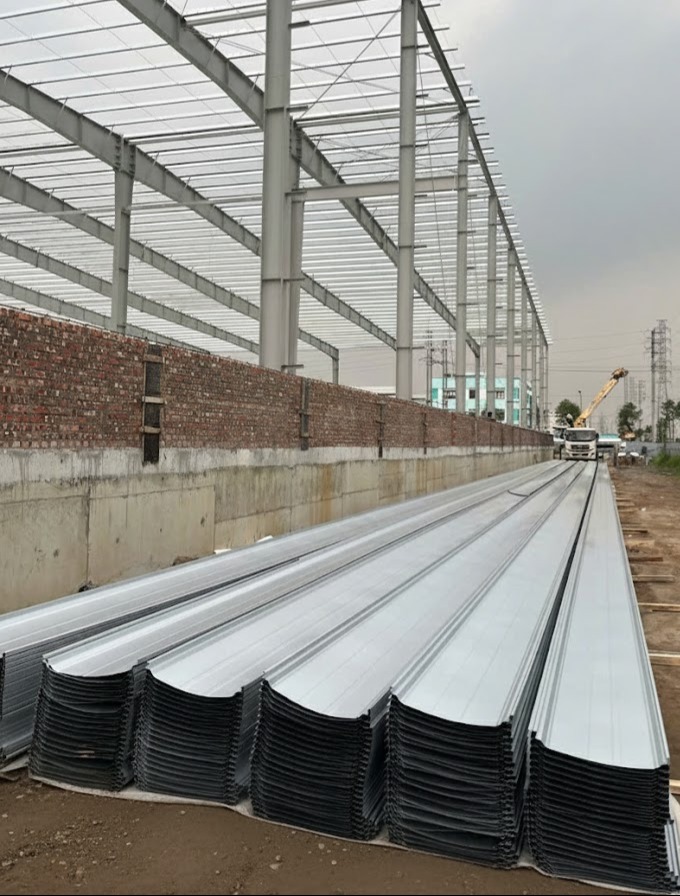 Tôn Seamlock thường được ứng dụng trong các công trình công nghiệp lớn