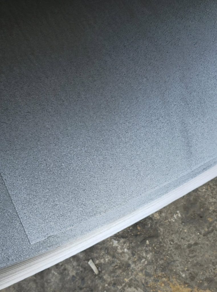 Những lưu ý cần tránh khi chọn mua Tôn kẽm