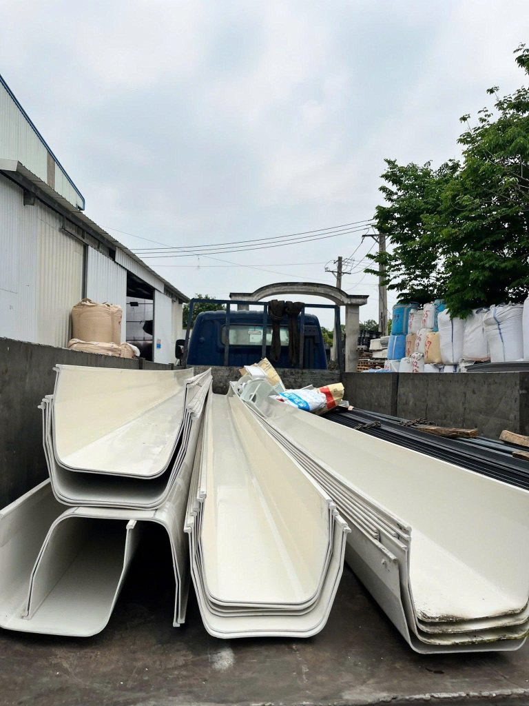 Máng Xối Nhựa Cập Nhật 2025 – Mẫu Mới, Giá Rẻ, Chất Lượng 4 Thép SATA cung cấp đa dạng các loại máng xối nhựa