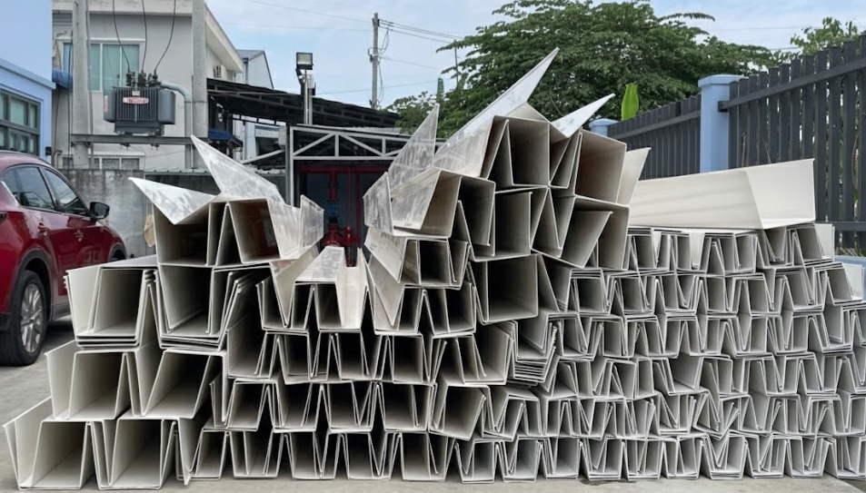 Top Máng Xối Nhựa Vuông 2025 – Giá Tốt, Bền Đẹp, Dễ Lắp Đặt 1 máng xối nhựa vuông