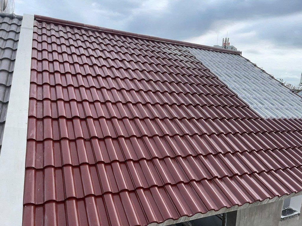  Ứng Dụng Thực Tế Của Tôn Nhựa Giả Ngói