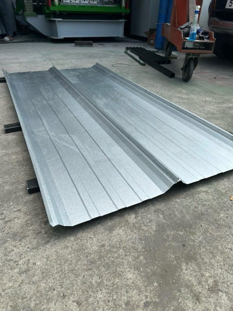 Tôn Seamlock 500 - Thiết Kế Sóng Cao, Bền Bỉ, Tuổi Thọ Vượt Trội 2 Tôn Seamlock 500