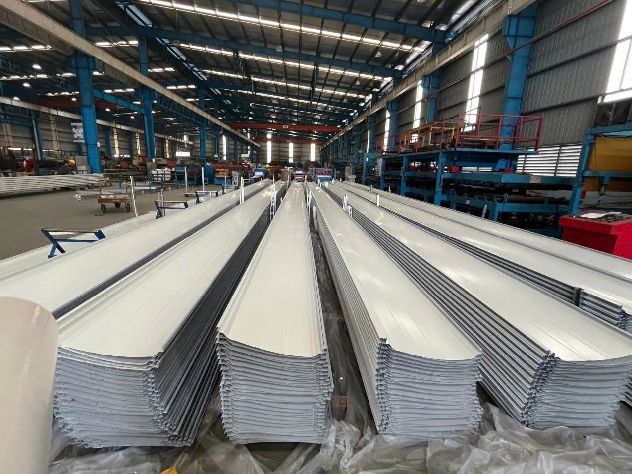 Tôn Seamlock 500 - Thiết Kế Sóng Cao, Bền Bỉ, Tuổi Thọ Vượt Trội 1 Tôn Seamlock