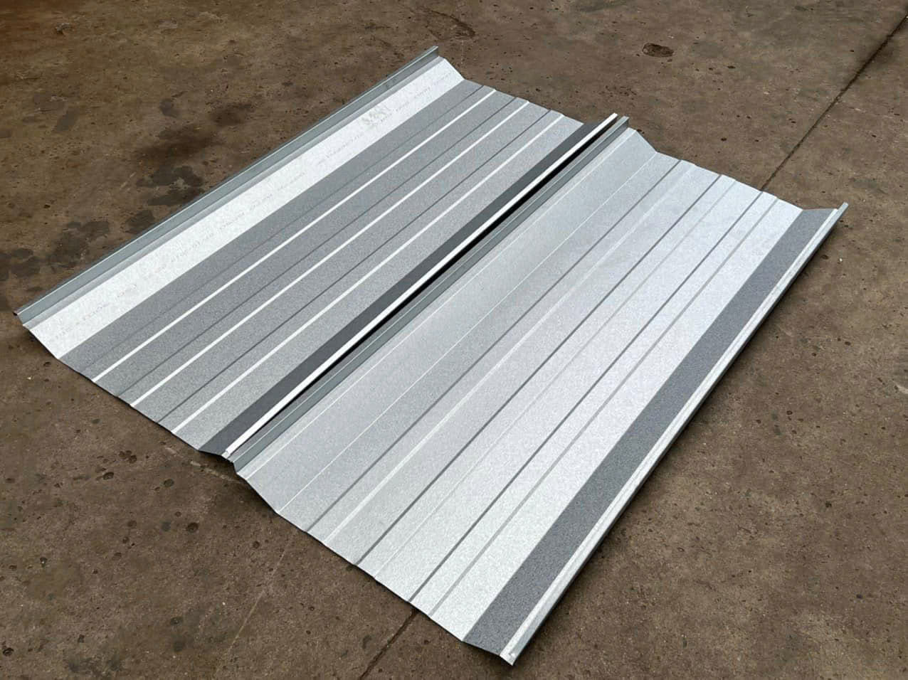 Tôn Seamlock 490 Chất Lượng Cao – Thi Công Chuẩn 1 Seamlock