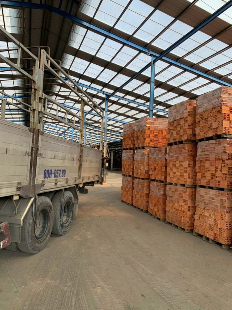 Báo Giá Tấm Lợp Lấy Sáng Nhà Xưởng 2026 3 ứng dụng của tấm lợp lấy sáng