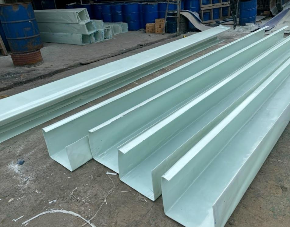 Máng Xối Nhựa Composite Chất lượng 2026 – Bền Đẹp, Giá Tốt 1 Ưu điểm vượt trội của máng xối nhựa