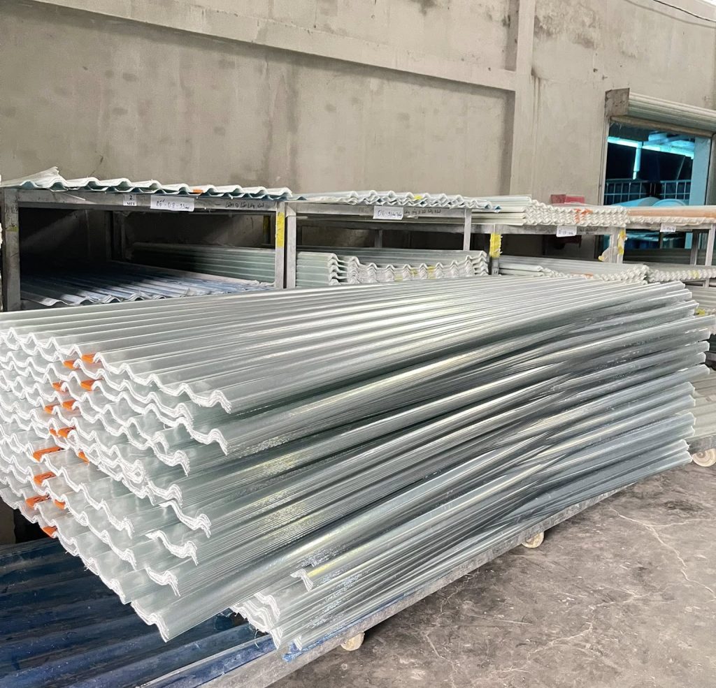 Kinh nghiệm chọn tôn nhựa giá rẻ