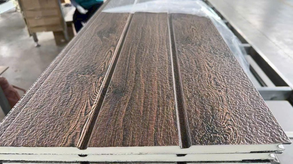 tam panel gia van go