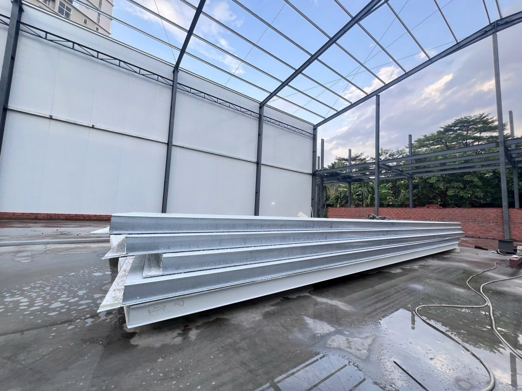 Ứng dụng Tôn Xốp 2 Mặt