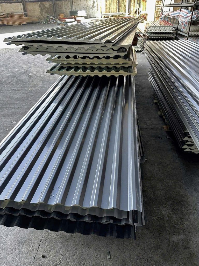 Tôn Cách Nhiệt 3 Lớp PU – Giải Pháp Chống Nóng Hiệu Quả 6 Tôn cách nhiệt 3 lớp PU