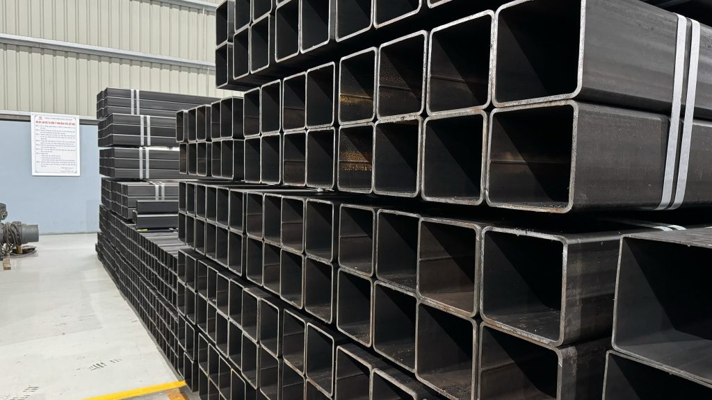 Thép hộp 90x90 - Báo giá mới nhất, ưu đãi hấp dẫn! 6 Yếu tố ảnh hưởng giá thép hộp 90x90