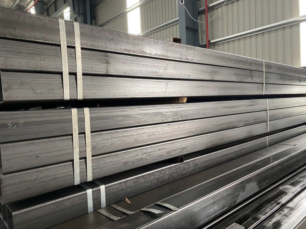 Thép hộp đen là gì