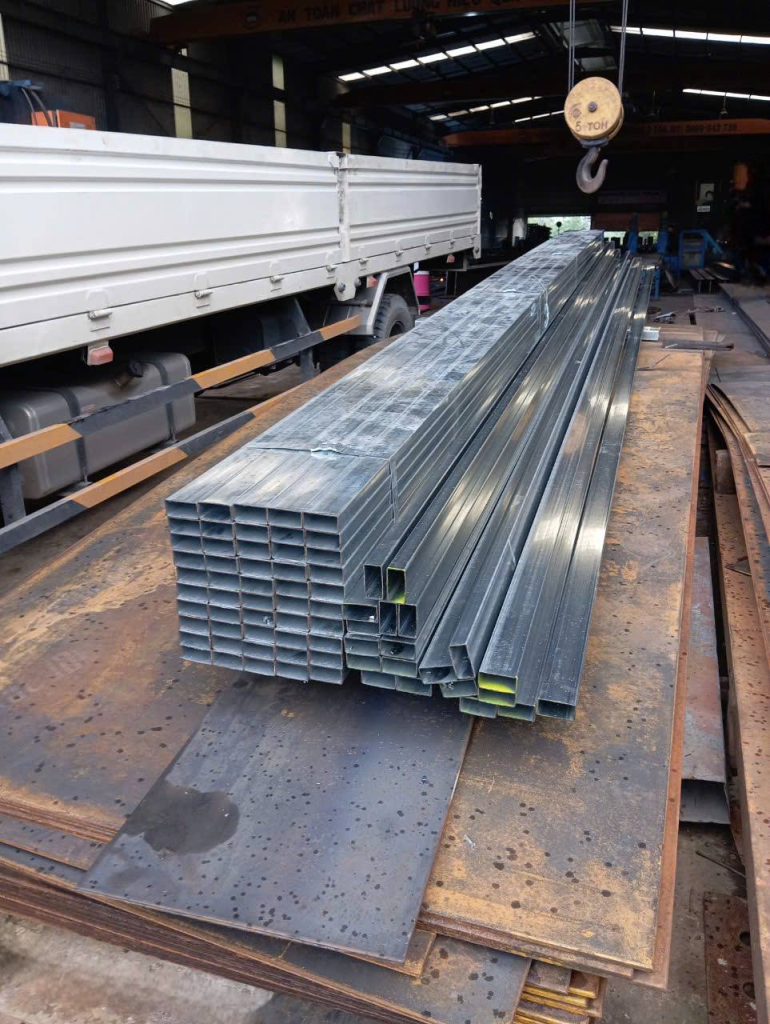 Thép hộp cho hệ mái