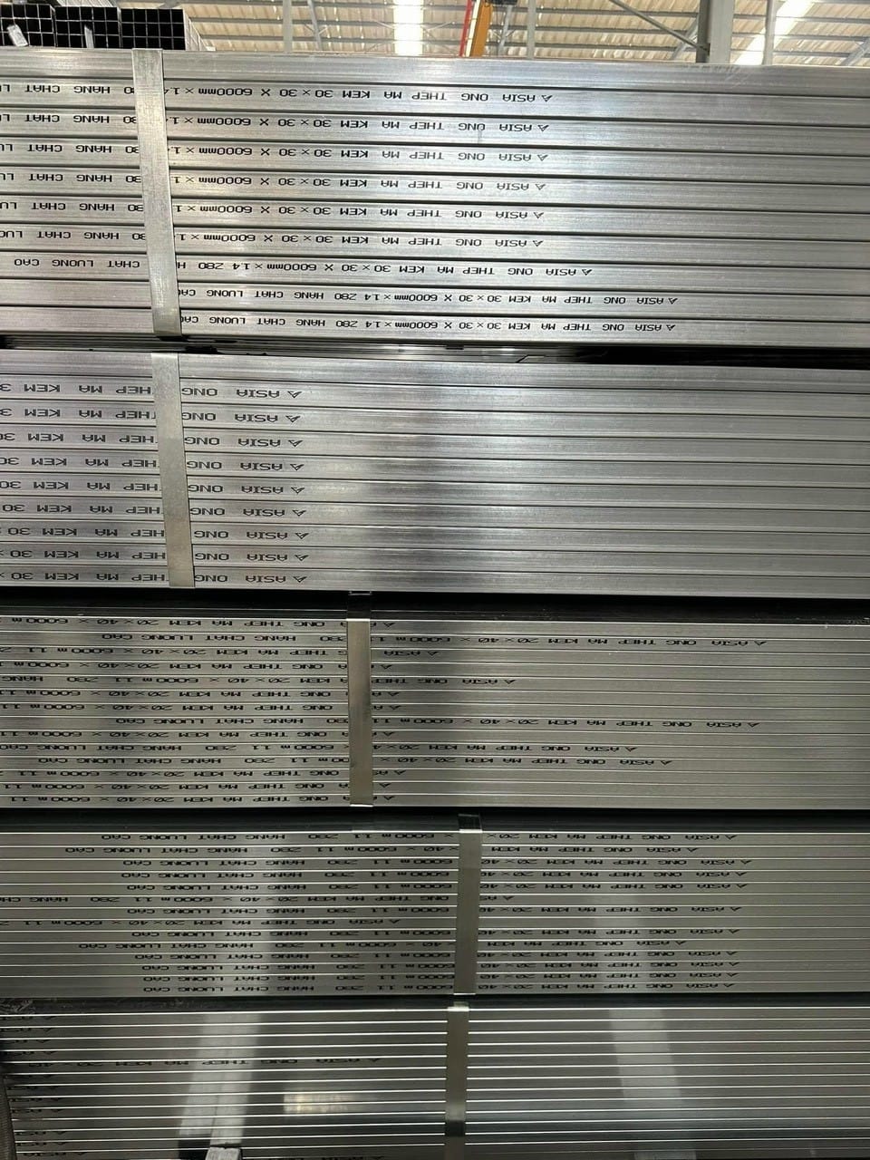 Thép hộp vuông 30 mới tại SATA – Báo giá ưu đãi, CK hấp dẫn! 1 Thép hộp vuông 30
