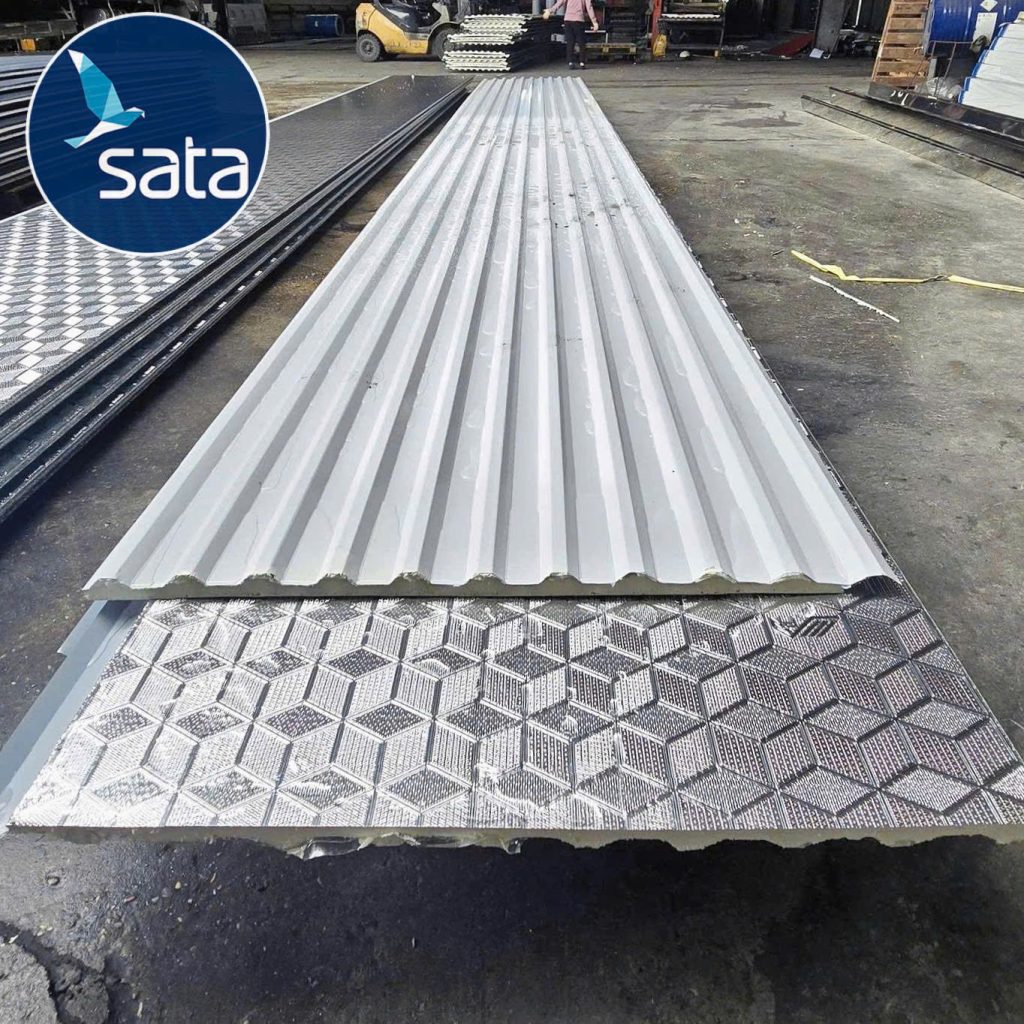 Tôn Cách Nhiệt 3 Lớp PU – Giải Pháp Chống Nóng Hiệu Quả 3 Tôn cách nhiệt 3 lớp PU