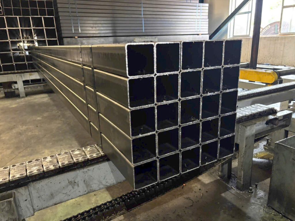 Giá Thép Hộp Tại Thủ Đức