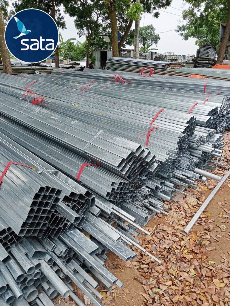 Sắt Hộp Cũ Thanh Lý Giá Rẻ – Hàng Đẹp, Có Sẵn Tại Kho 4 Sắt Hộp Cũ