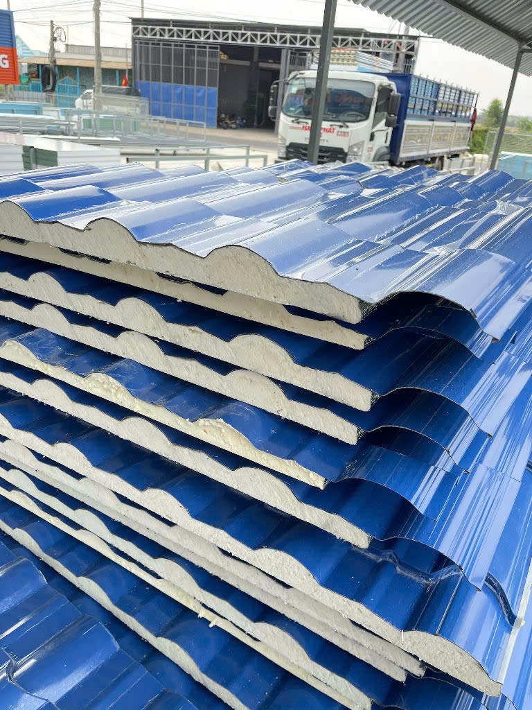 Tôn Sóng Ngói Cách Nhiệt