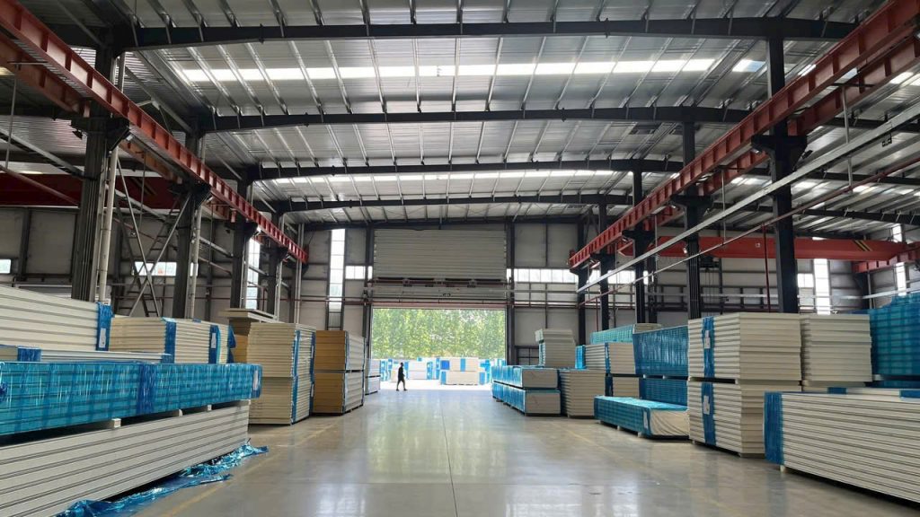 Tôn Chống Nóng Là Gì? Top 4 Loại Tôn Cách Nhiệt Tốt Nhất 5 panel pu tai xuong