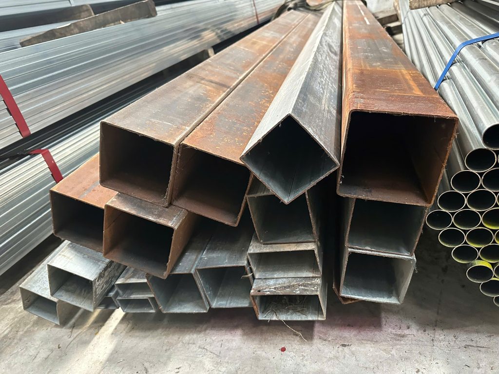 Sắt Vuông