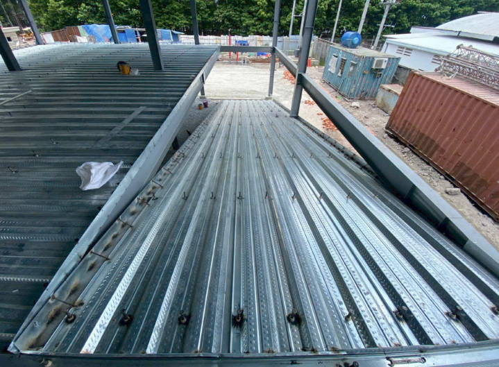 Đại Lý Tôn Sàn Deck Tại Long Thành Được Nhiều Người Tin Chọn 5 Công trình tôn sàn deck