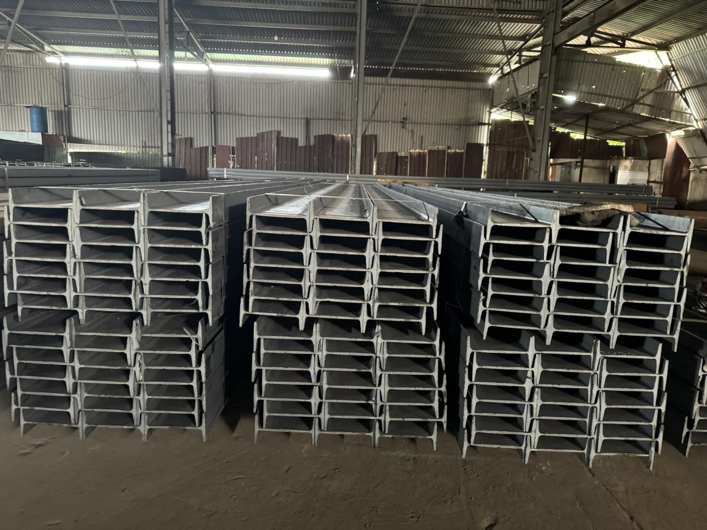 Mua Thép H300 Giá Tốt Nhất Tại TP.HCM Ngay Hôm Nay! 1 Thép H300