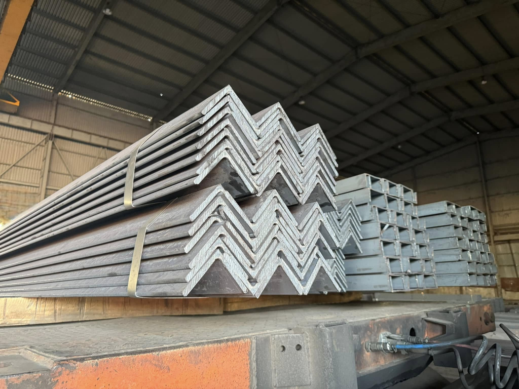 Thép V75 có tốt không? Quy cách, Ưu điểm và Báo giá mới nhất