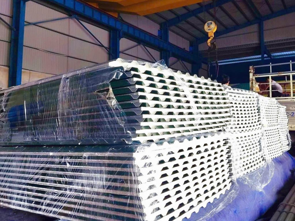 Cập nhật giá tôn cách nhiệt tại quận 8