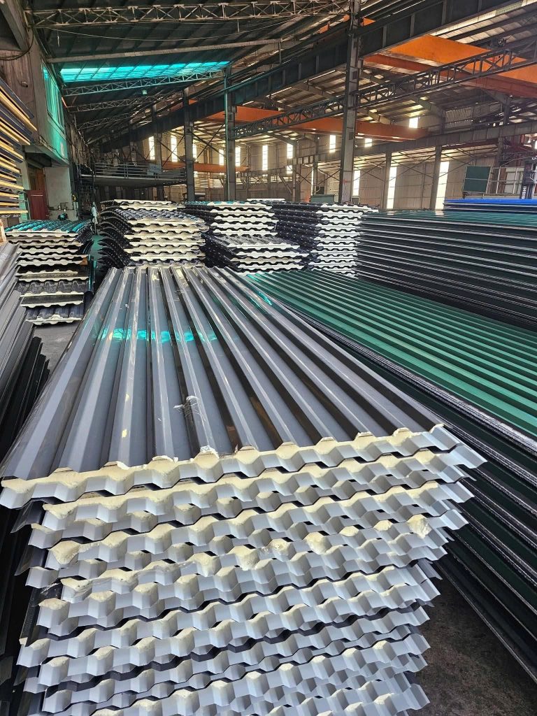 Giá Tôn Cách Nhiệt Tại Quận 3 - Giá Tốt, Chất Lượng Cao 4 Các Dòng Tôn Cách Nhiệt Tại Quận 3 Được Ưa Chuộng Nhất