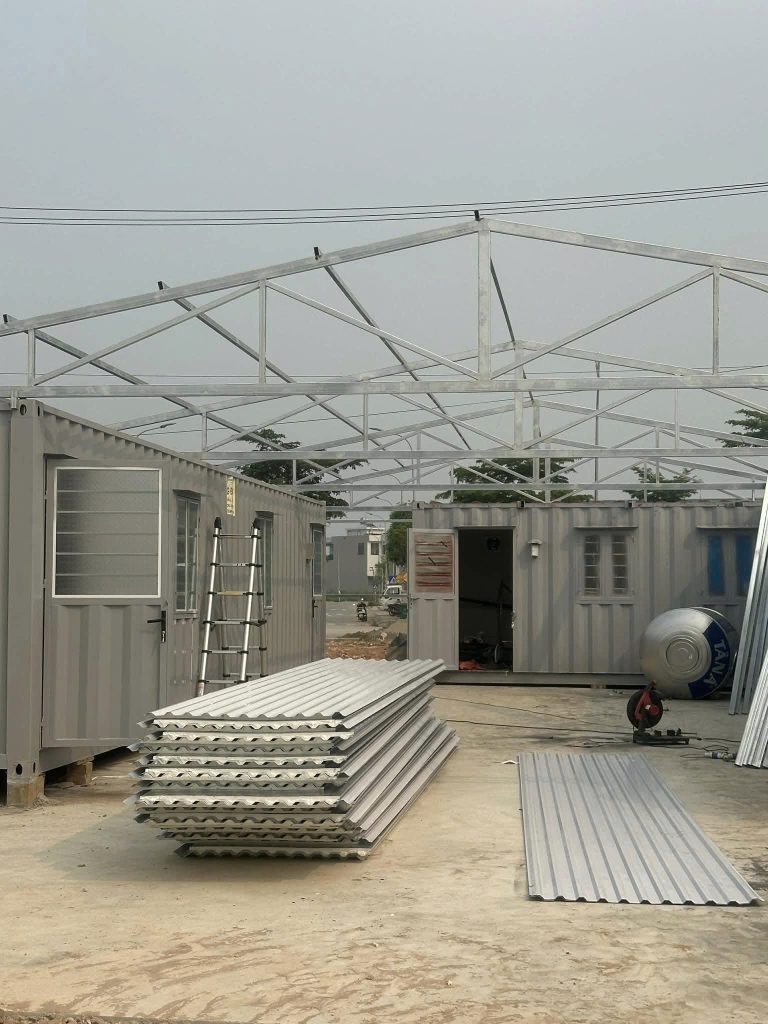 Công Trình Tiêu Biểu Sử Dụng Tôn Cách Nhiệt Tại Quận 2 