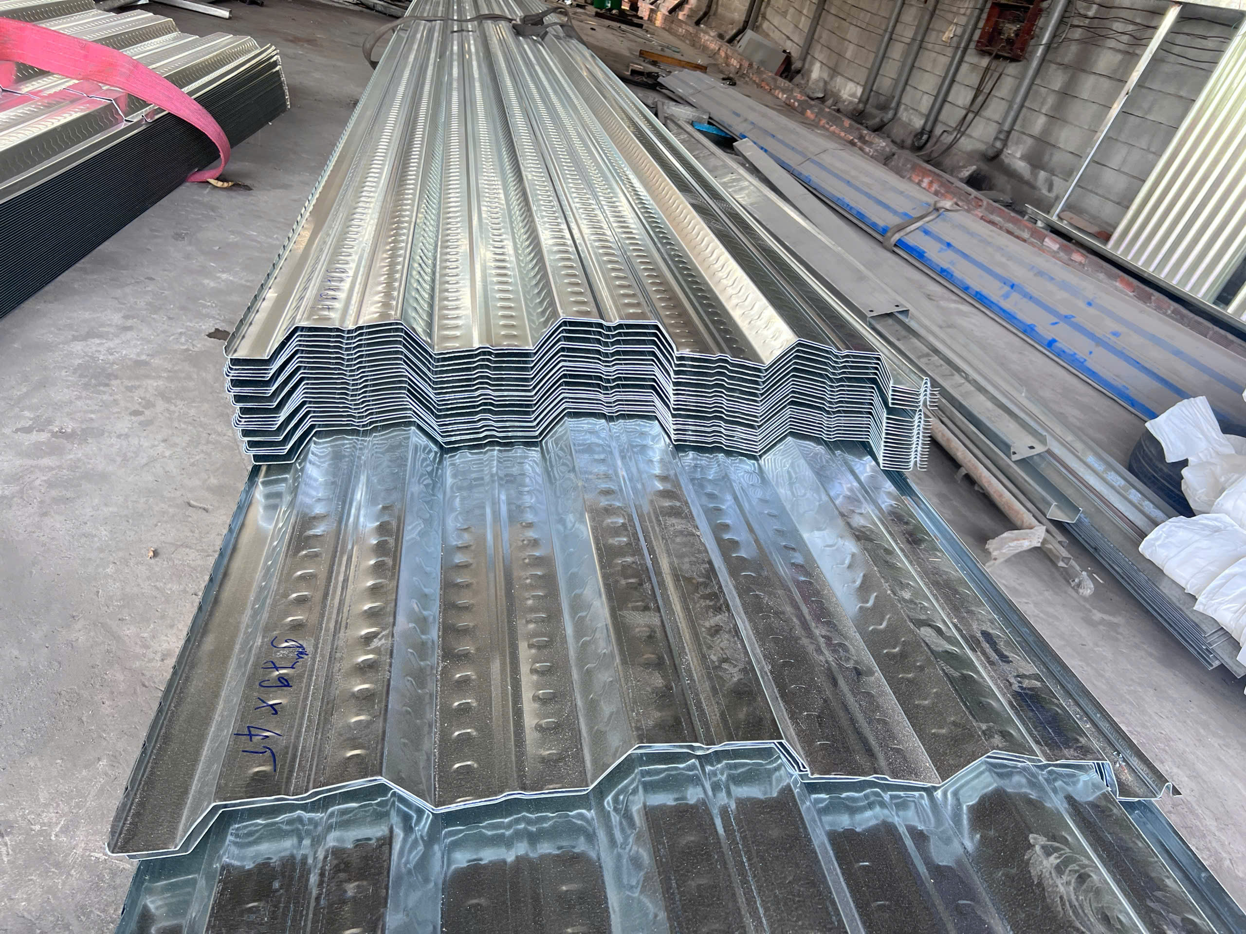 Tôn sàn deck