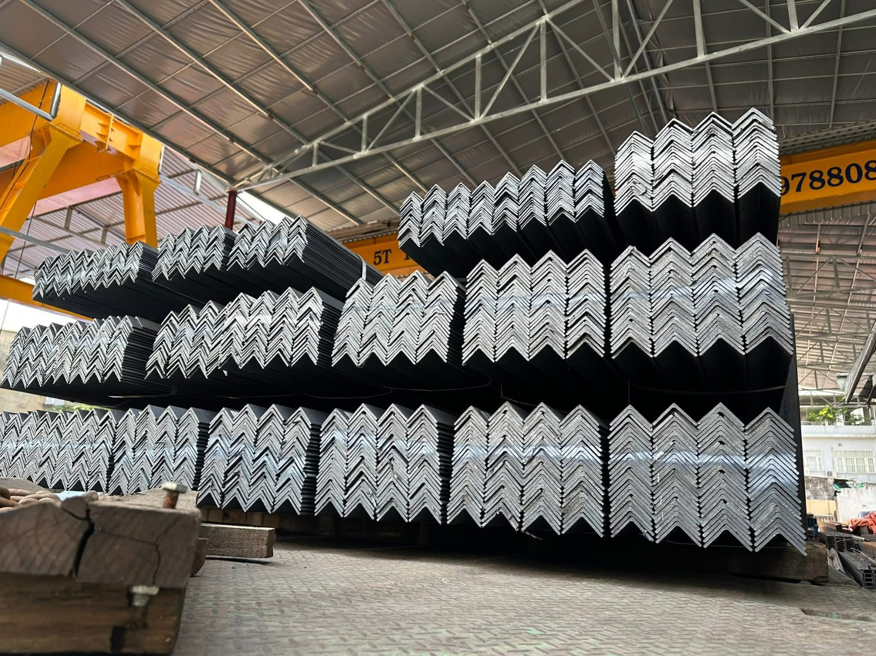 Thép V Mạ Kẽm Nhúng Nóng
