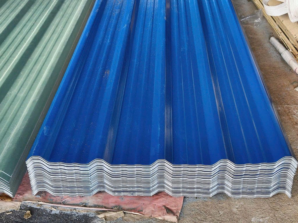 Tôn Mỏng Lợp Mái – Giải Pháp Thi Công Nhanh, Độ Bền Cao 2 Tôn Mỏng Lợp Mái