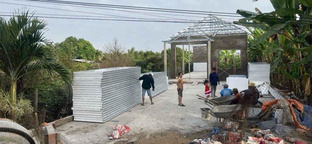 Đại Lý Tôn Cách Nhiệt Tại Dĩ An - Chất Lượng Uy Tín, Giao Nhanh 6 Các Công Trình Thực Tế Sử Dụng Tôn Cách Nhiệt