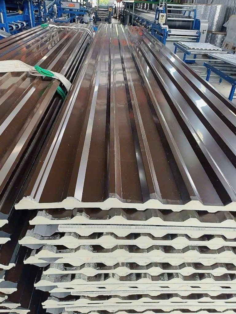 Giá Tôn Cách Nhiệt Tại Quận 4 Bao Nhiêu 1m²? 3 Thông Số Kỹ Thuật Tôn Cách Nhiệt Tại Quận 4