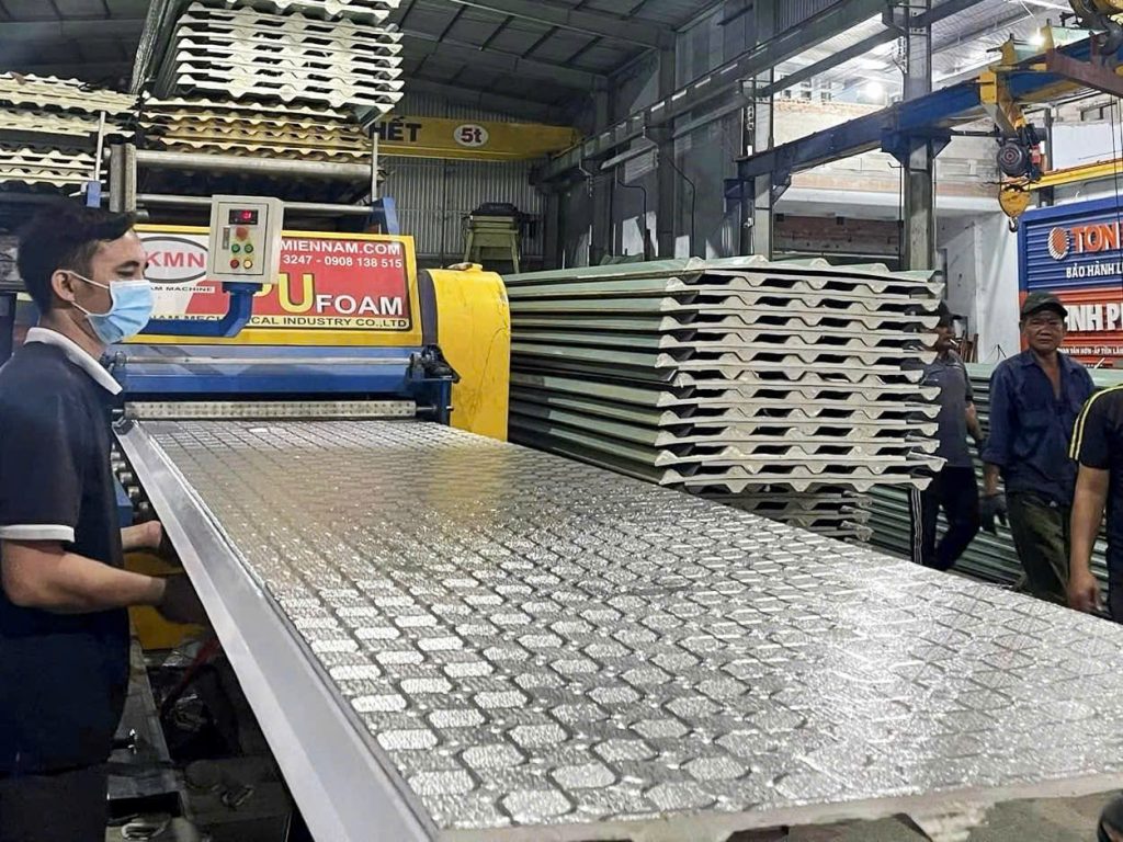 Tiêu Chuẩn Kỹ Thuật Các Lớp Tôn Cách Nhiệt Tại Quận 2