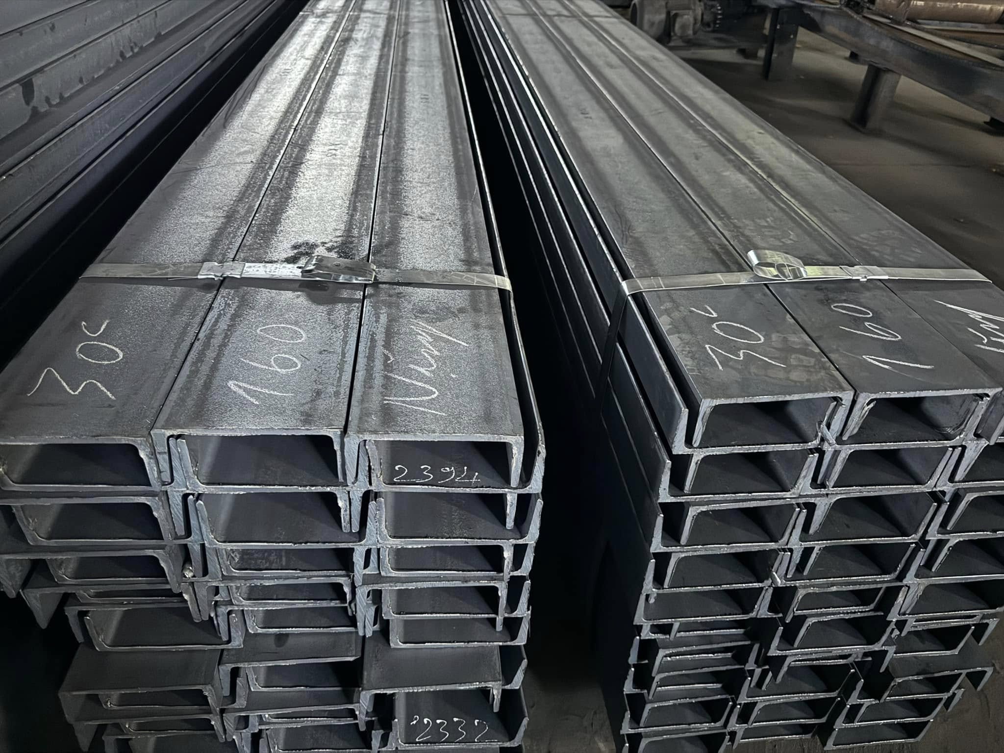 Sắt U Dập Chất Lượng, Giá Cạnh Tranh – Báo Giá Mới 2026! 1 sắt u dập