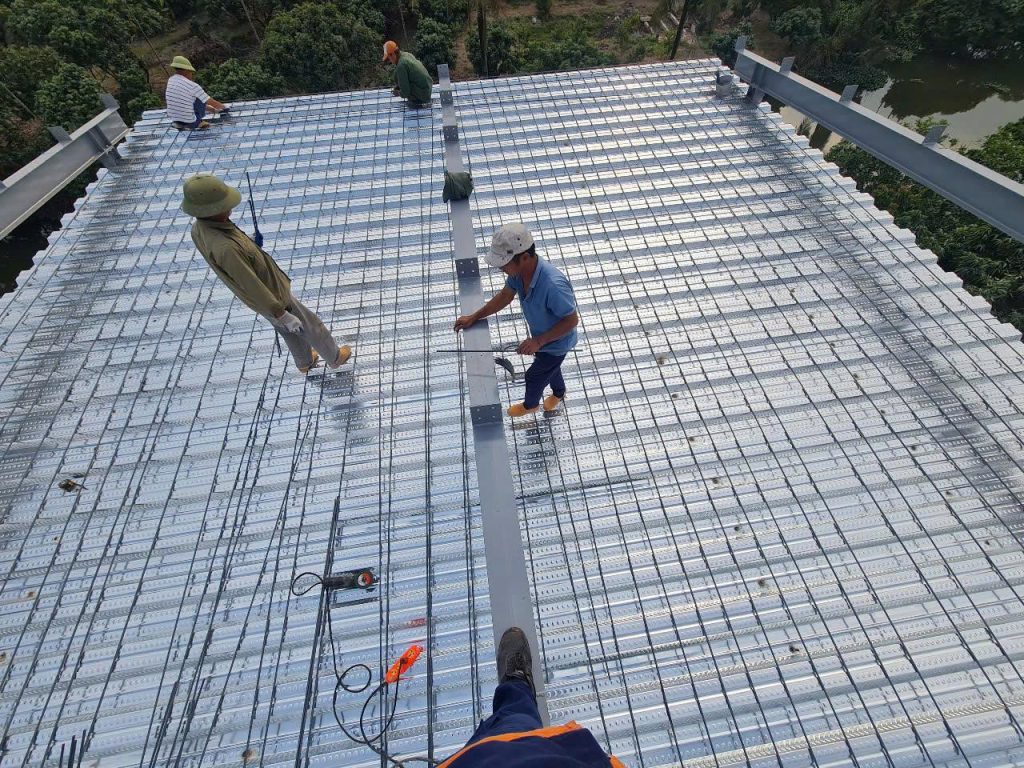Ứng Dụng Tôn Sàn Deck 1 ly