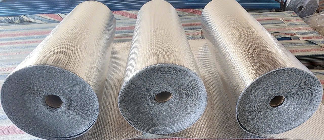Giá tấm cách nhiệt 2 mặt bạc