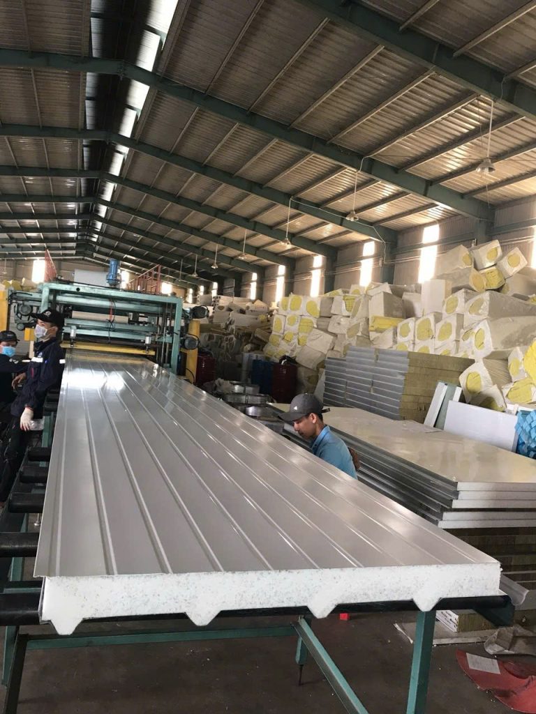 Tôn cách nhiệt SATA đáp ứng các yêu cầu khắt khe về kỹ thuật