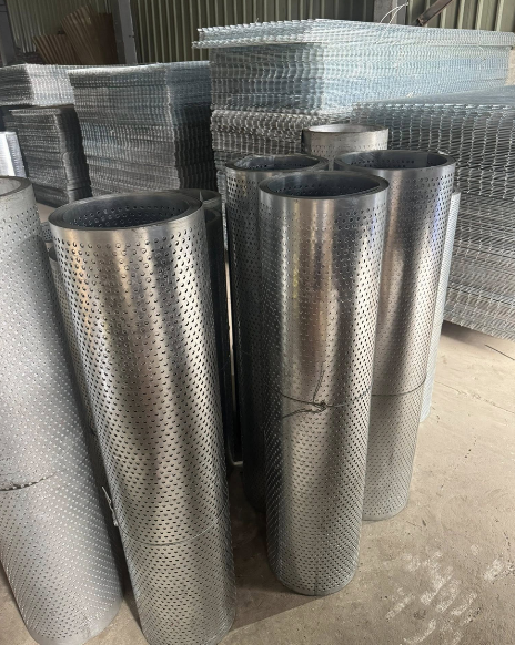 Tôn Kẽm Đục Lỗ Chính Hãng - Đa Dạng Kích Thước, Giá Cạnh Tranh 2 Tôn kẽm đục lỗ